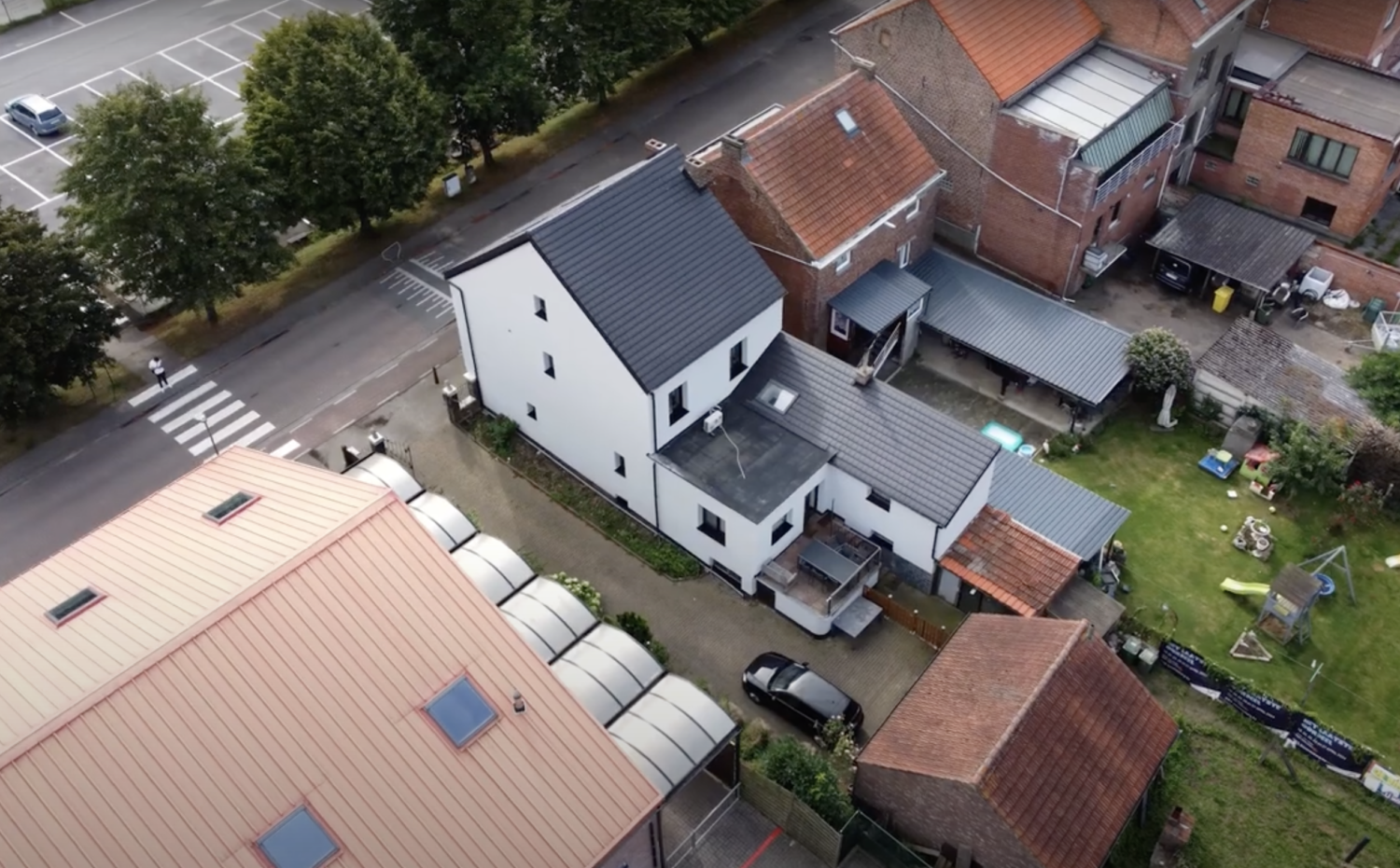 Project in de kijker: meerdere daken en gevel isoleren aan hoekwoning in Tielt-Winge  